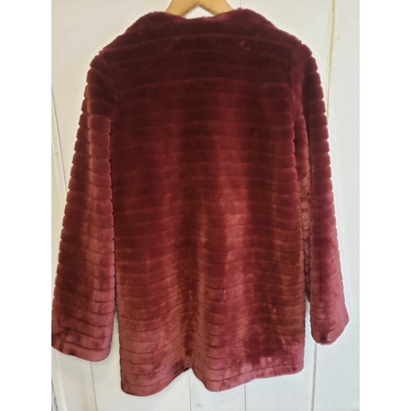 Sam Edelman Burgundy Janet Faux Fur Coat - Picture 10 of 10
